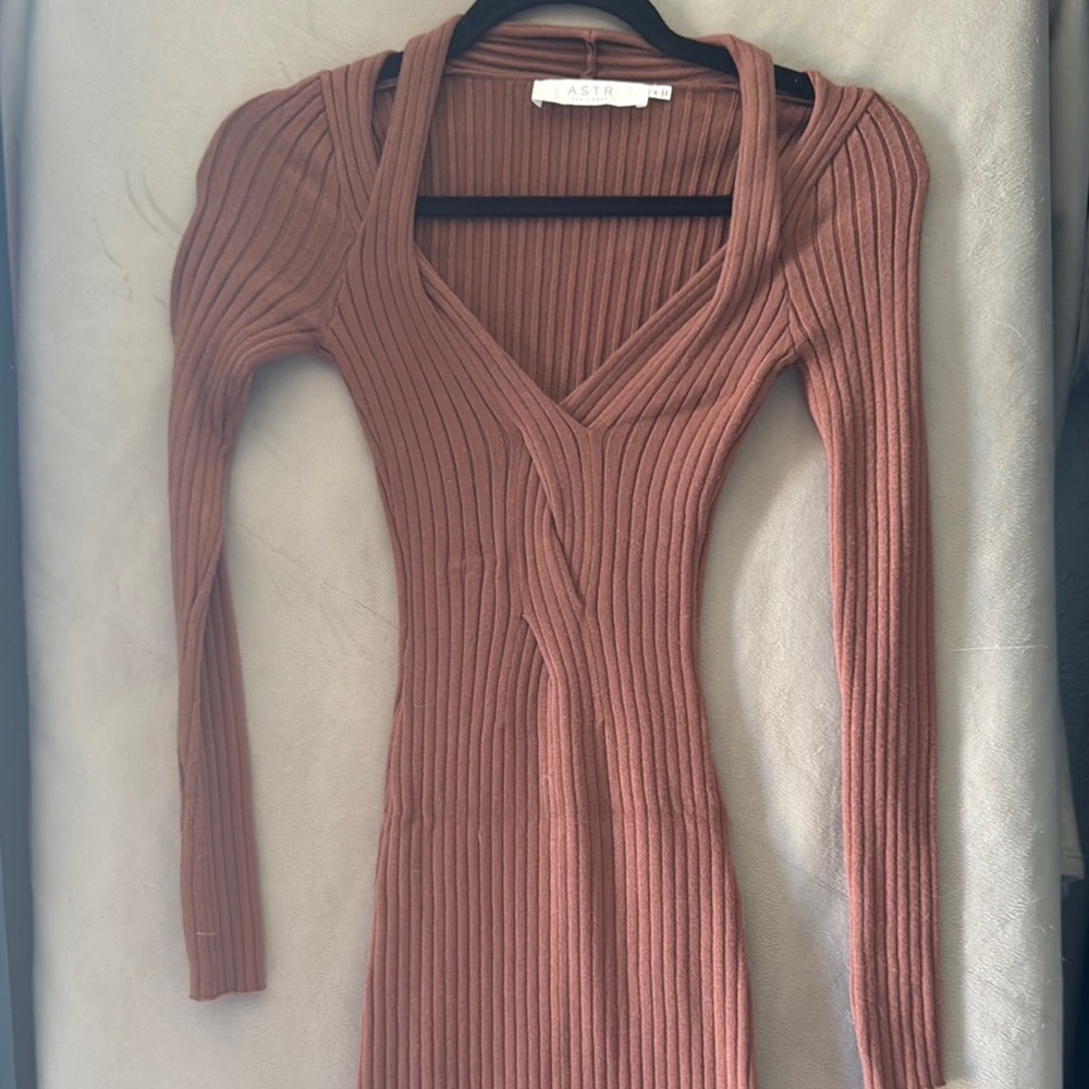 ASTR Rust Ribbed Knit Dress